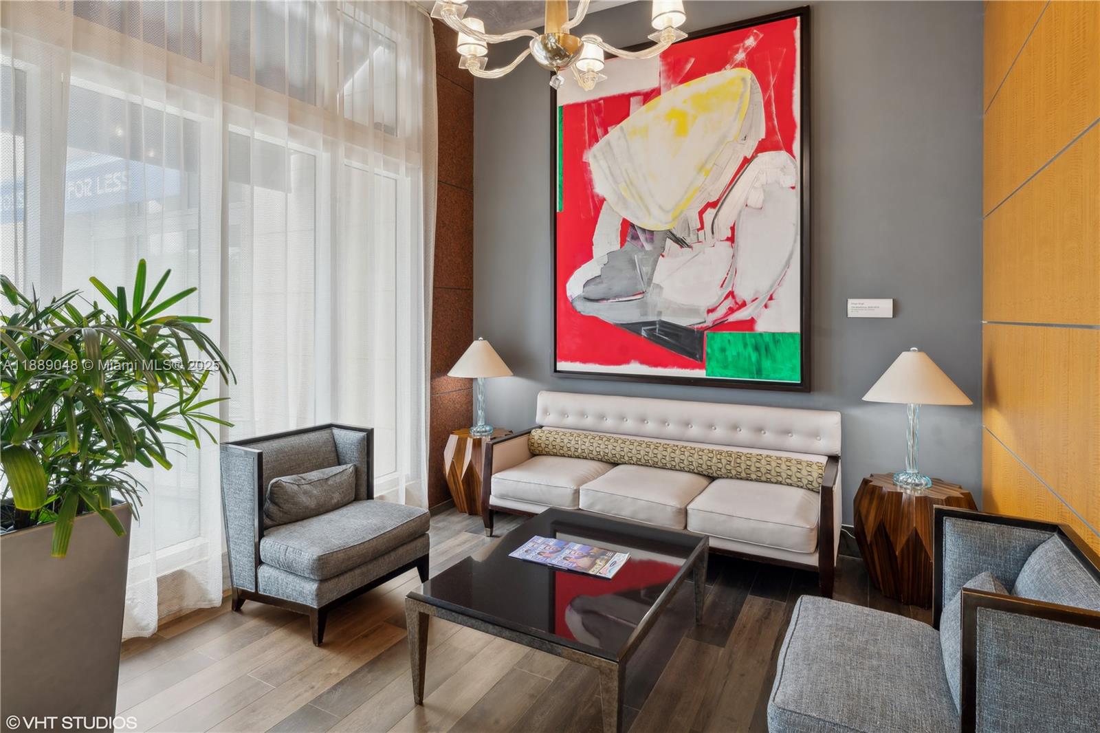 image Vizcayne North26