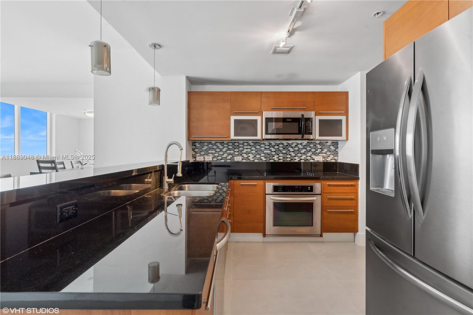 image Vizcayne North8