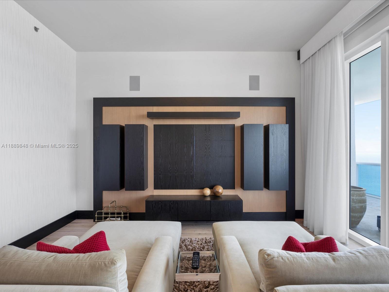 2711 S Ocean Dr #4005 Hollywood, FL 33019