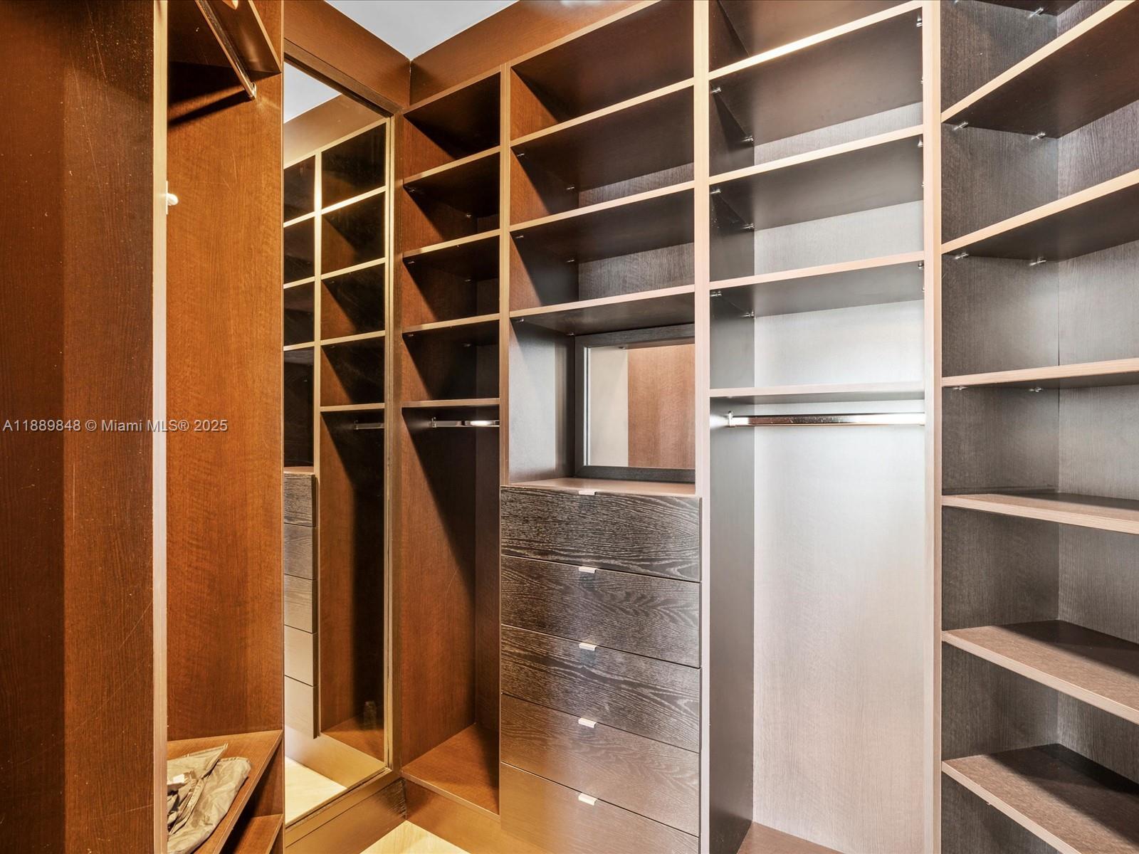 2711 S Ocean Dr #4005 Hollywood, FL 33019