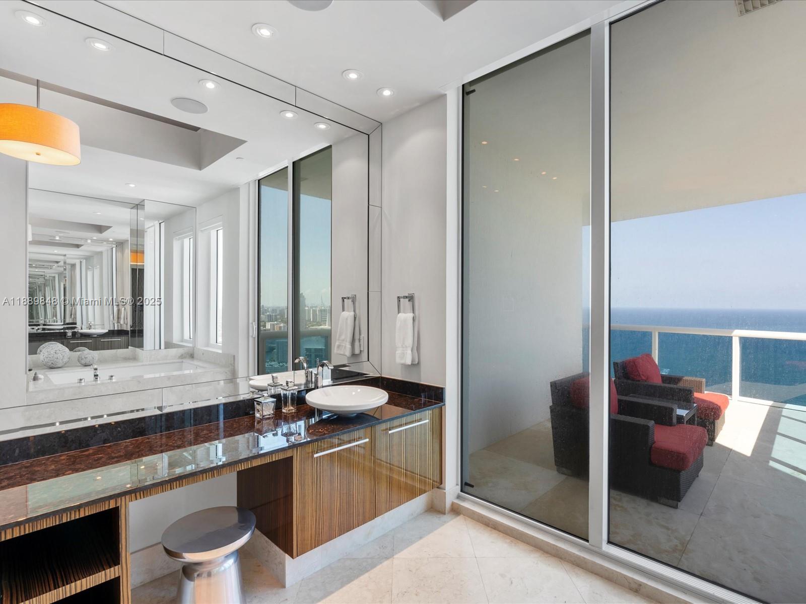 2711 S Ocean Dr #4005 Hollywood, FL 33019