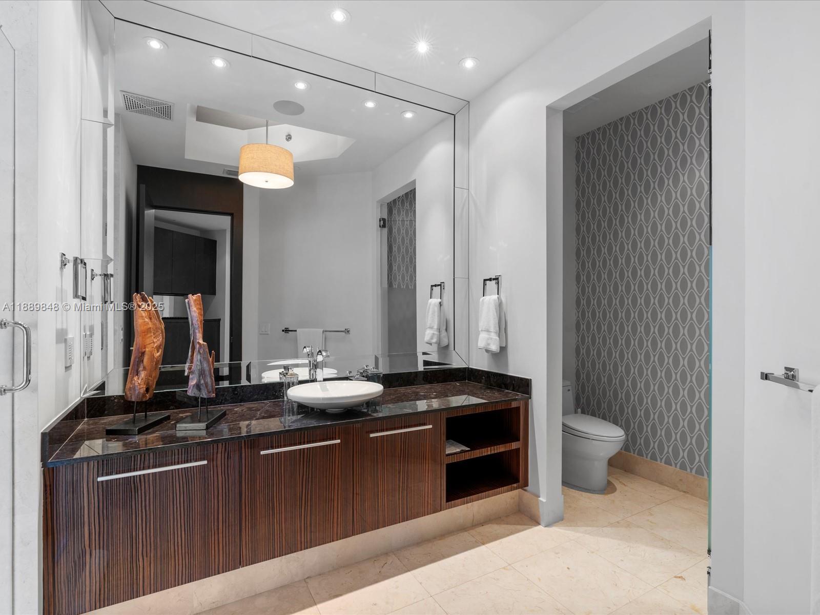 2711 S Ocean Dr #4005 Hollywood, FL 33019