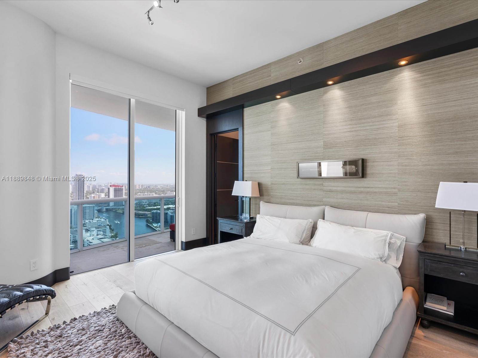 2711 S Ocean Dr #4005 Hollywood, FL 33019