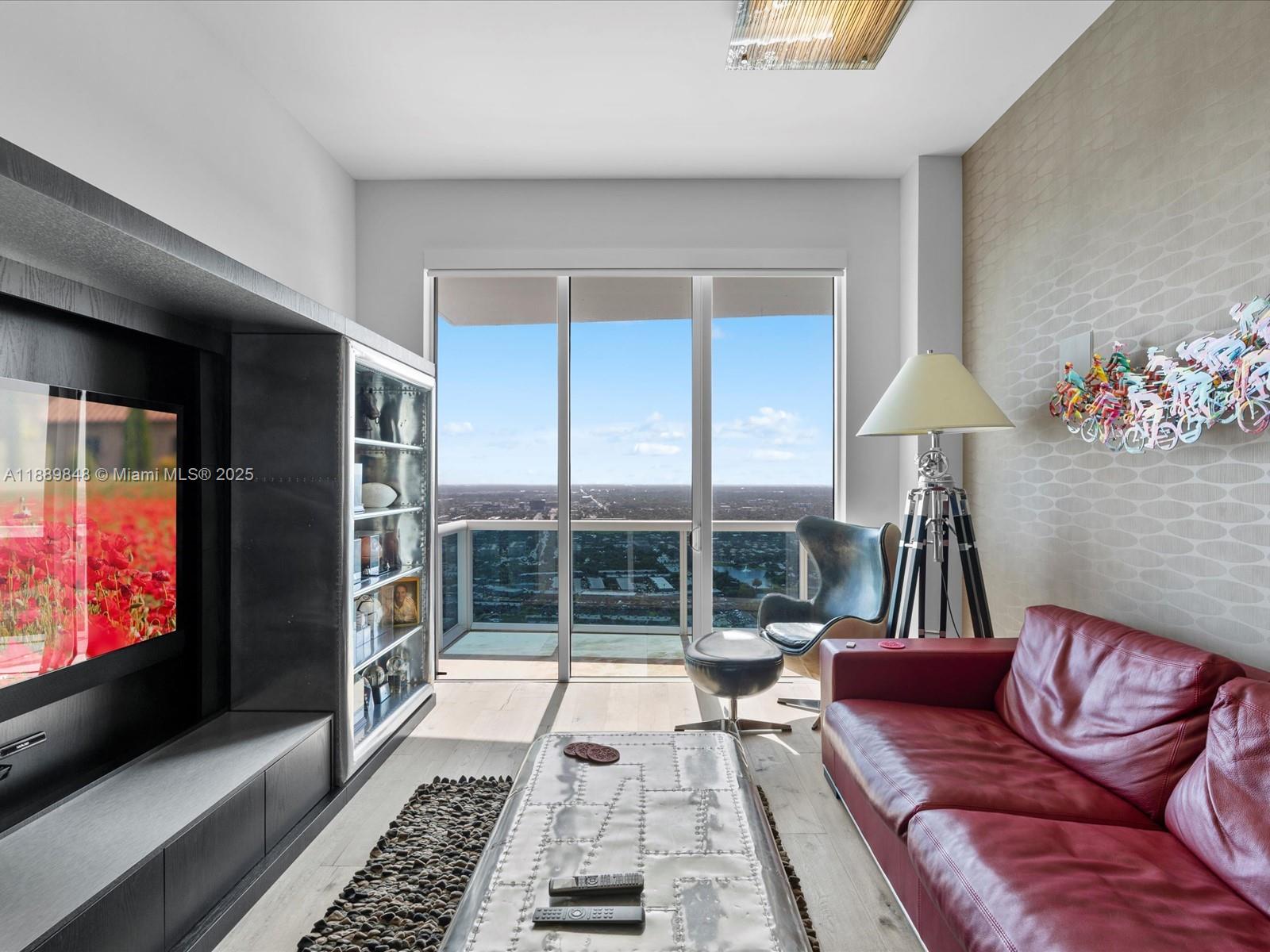 2711 S Ocean Dr #4005 Hollywood, FL 33019