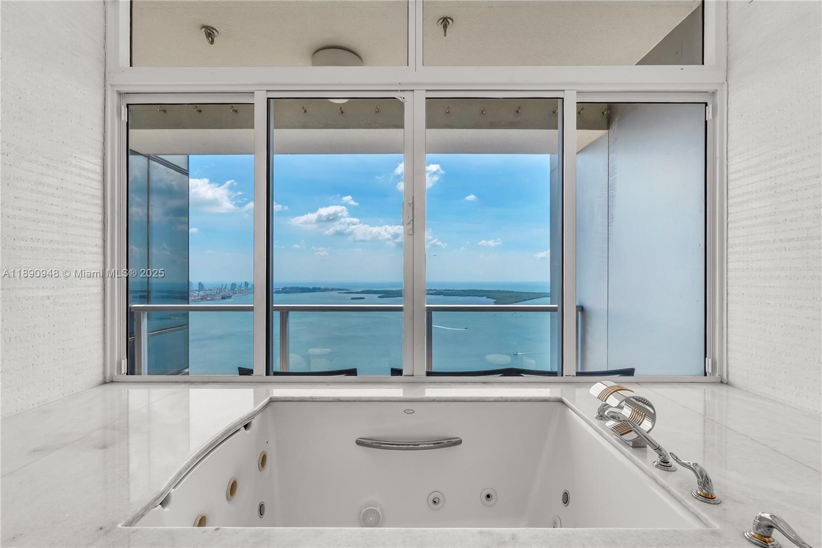 1425 Brickell Ave #54DEF Miami, FL 33131 1425 Brickell Ave #54DEF Miami, FL 33131