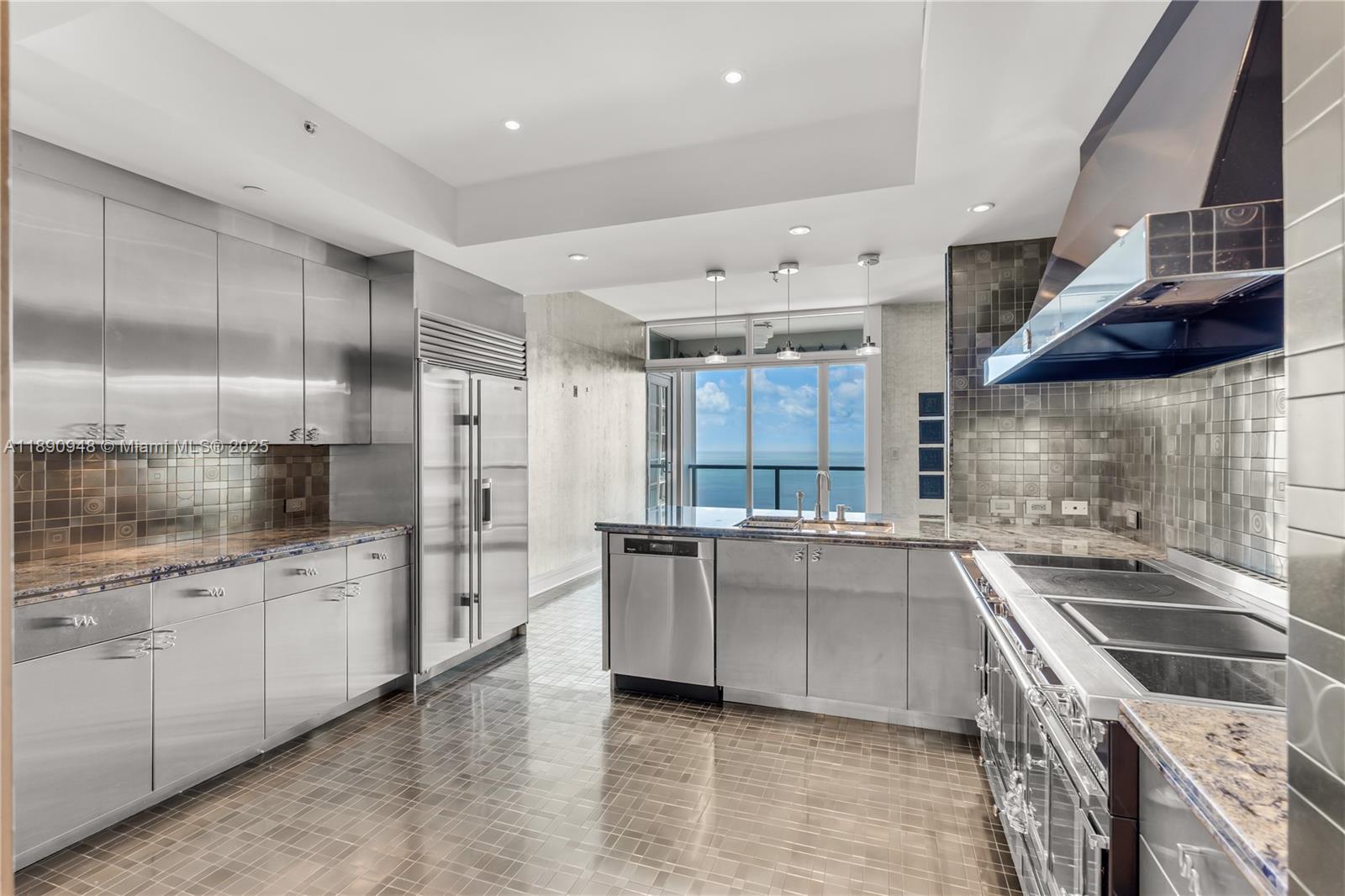 1425 Brickell Ave #54DEF Miami, FL 33131 1425 Brickell Ave #54DEF Miami, FL 33131