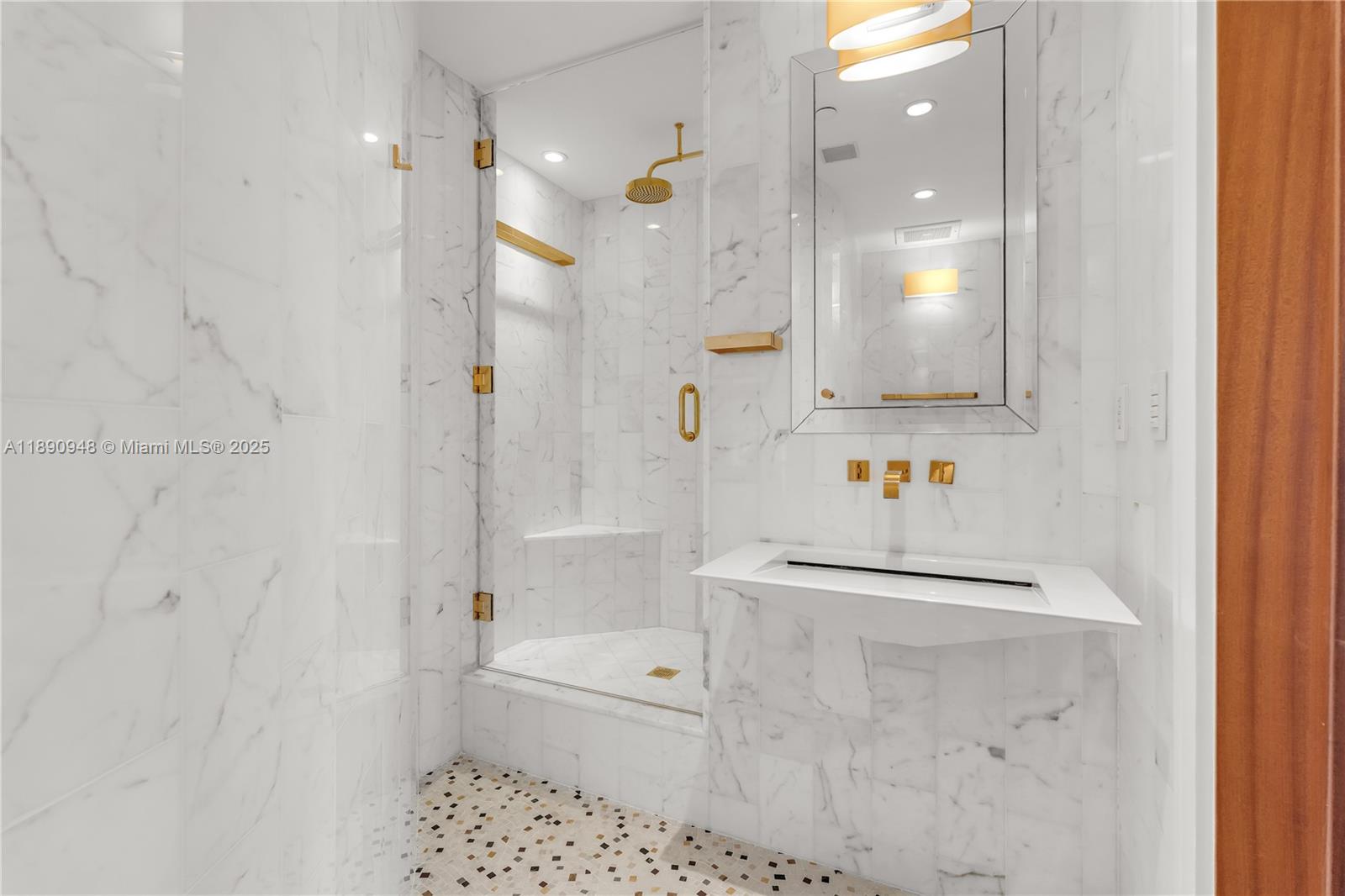 1425 Brickell Ave #54DEF Miami, FL 33131 1425 Brickell Ave #54DEF Miami, FL 33131