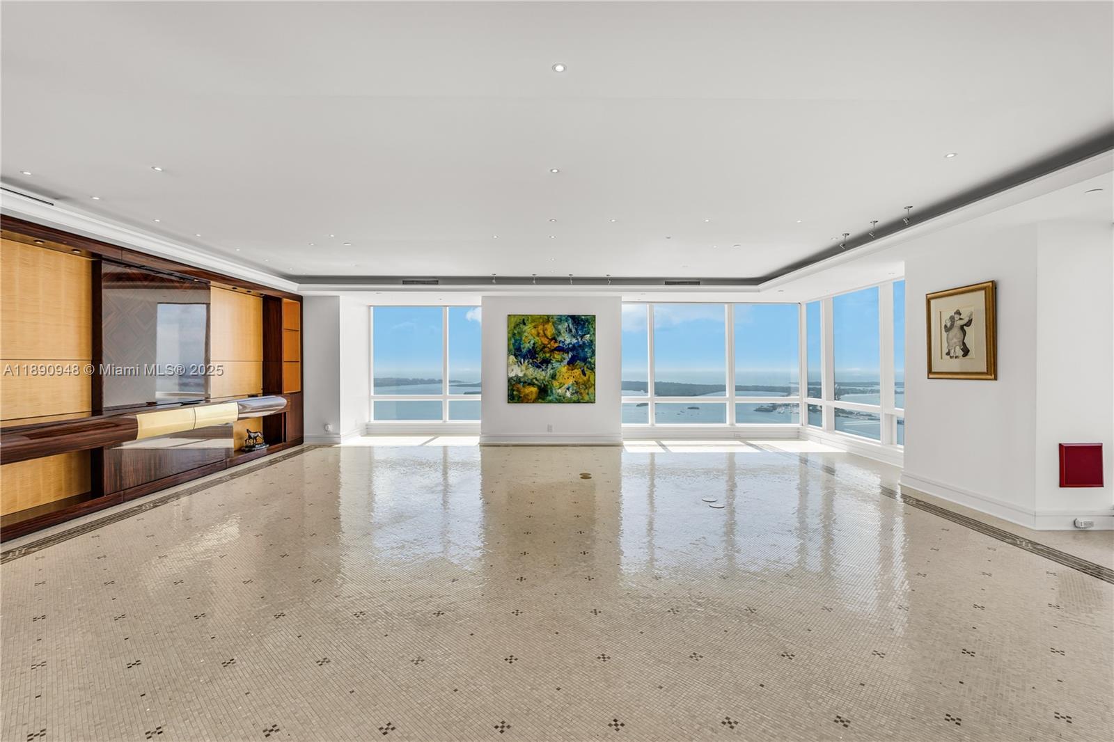 1425 Brickell Ave #54DEF Miami, FL 33131 1425 Brickell Ave #54DEF Miami, FL 33131