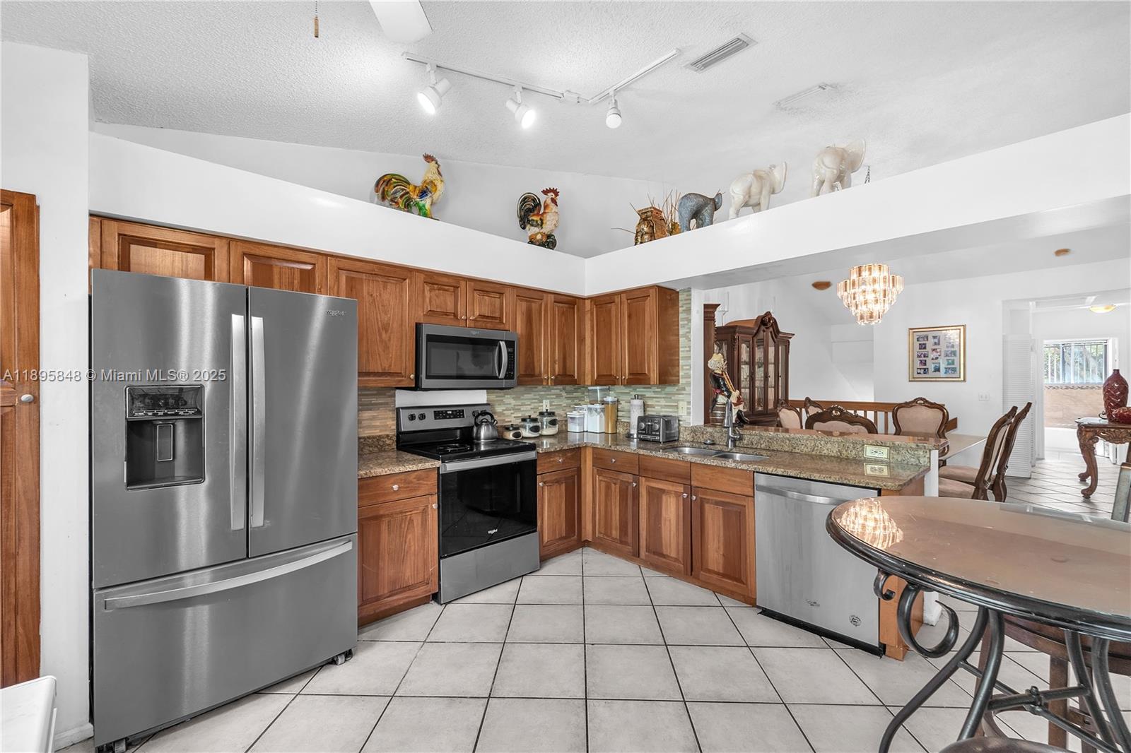 10547 NW 10th St #C-128 Plantation, FL 33322