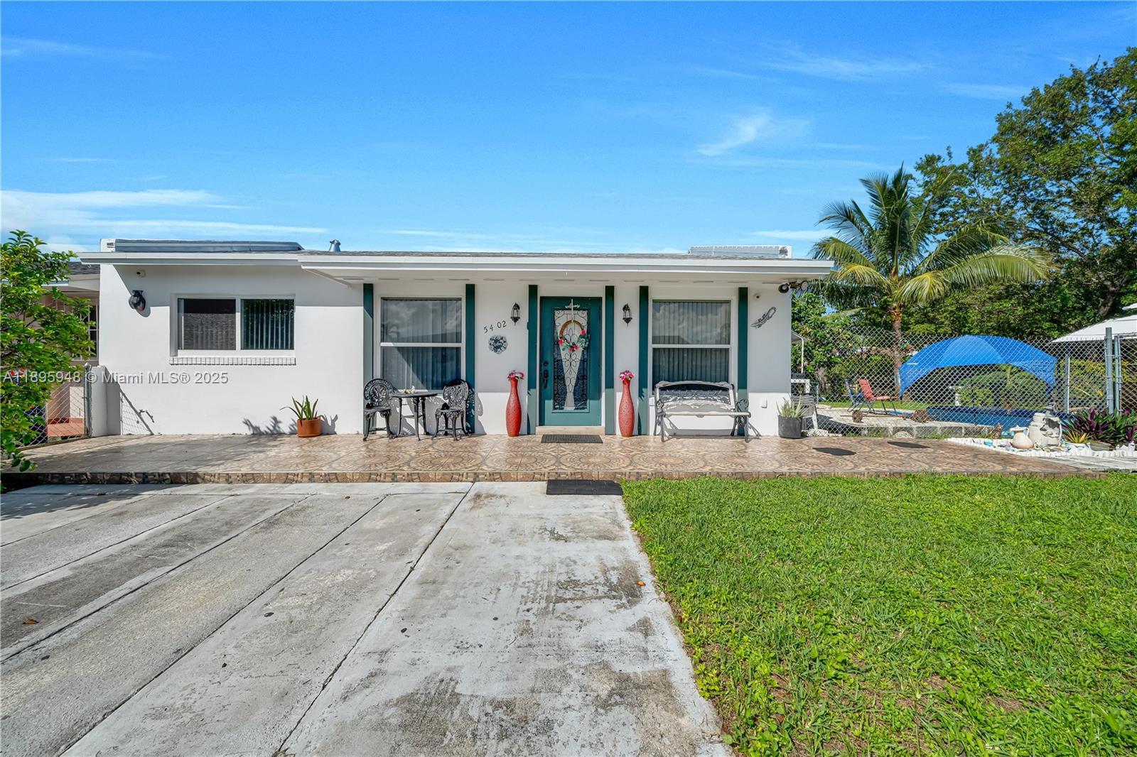 5402 SW 128th Pl Miami, FL 33175