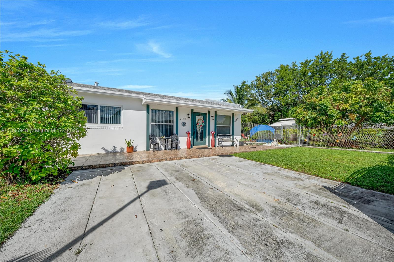 5402 SW 128th Pl Miami, FL 33175