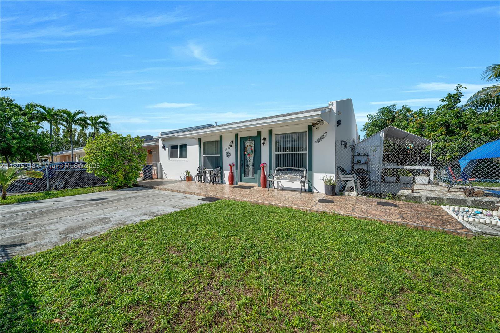 5402 SW 128th Pl Miami, FL 33175