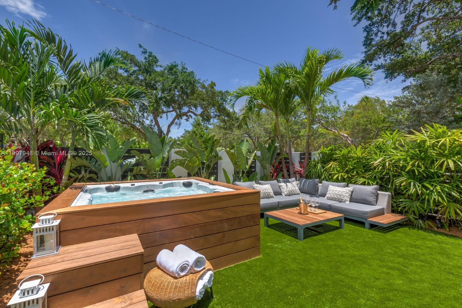 1516 SE 1st St Fort Lauderdale, FL 33301