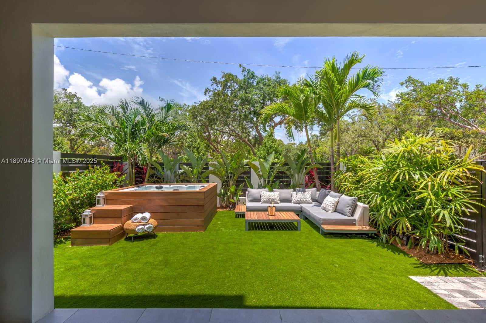 1516 SE 1st St Fort Lauderdale, FL 33301