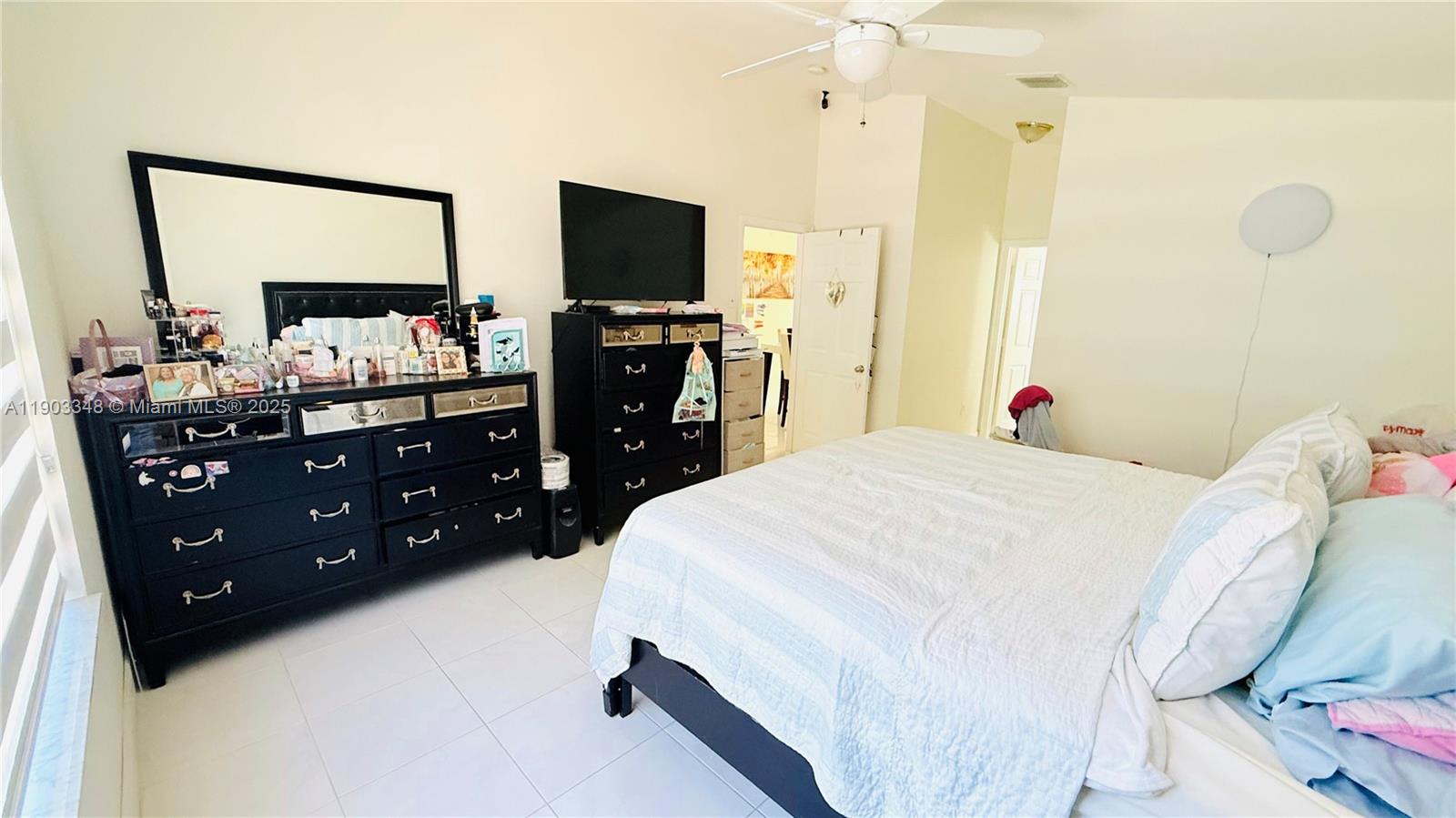 1235 NW 144th Ave Pembroke Pines, FL 33028