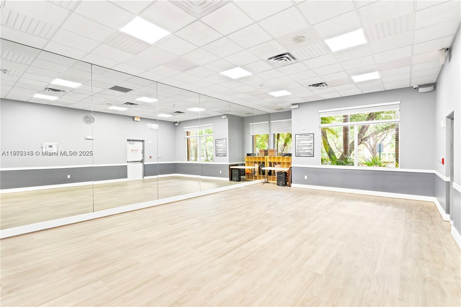 1235 NW 144th Ave Pembroke Pines, FL 33028