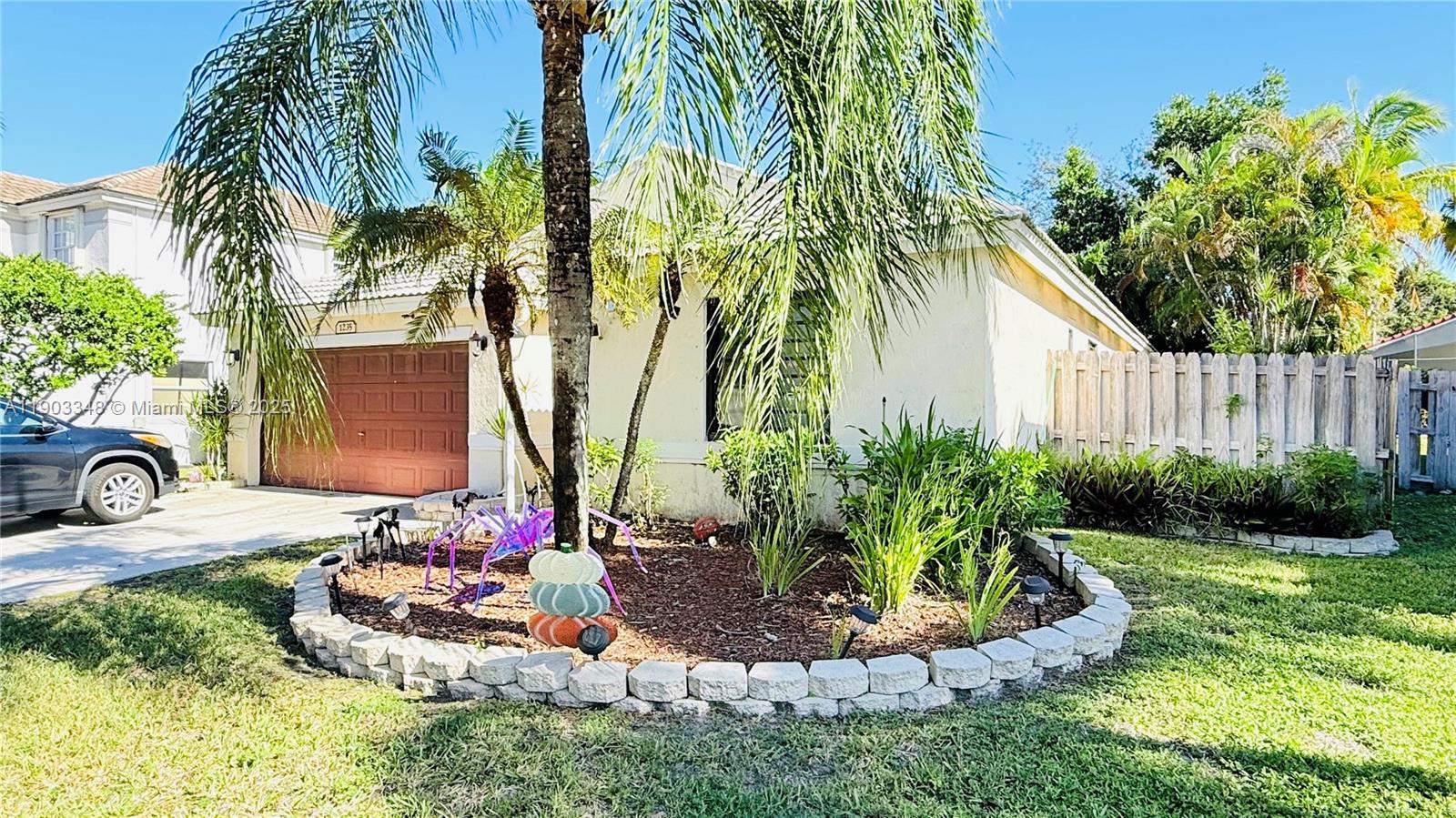 1235 NW 144th Ave Pembroke Pines, FL 33028