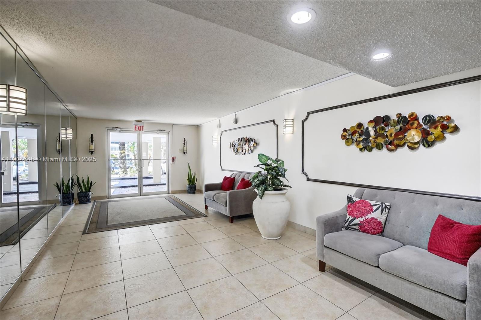 6500 Cypress Rd #410 Plantation, FL 33317