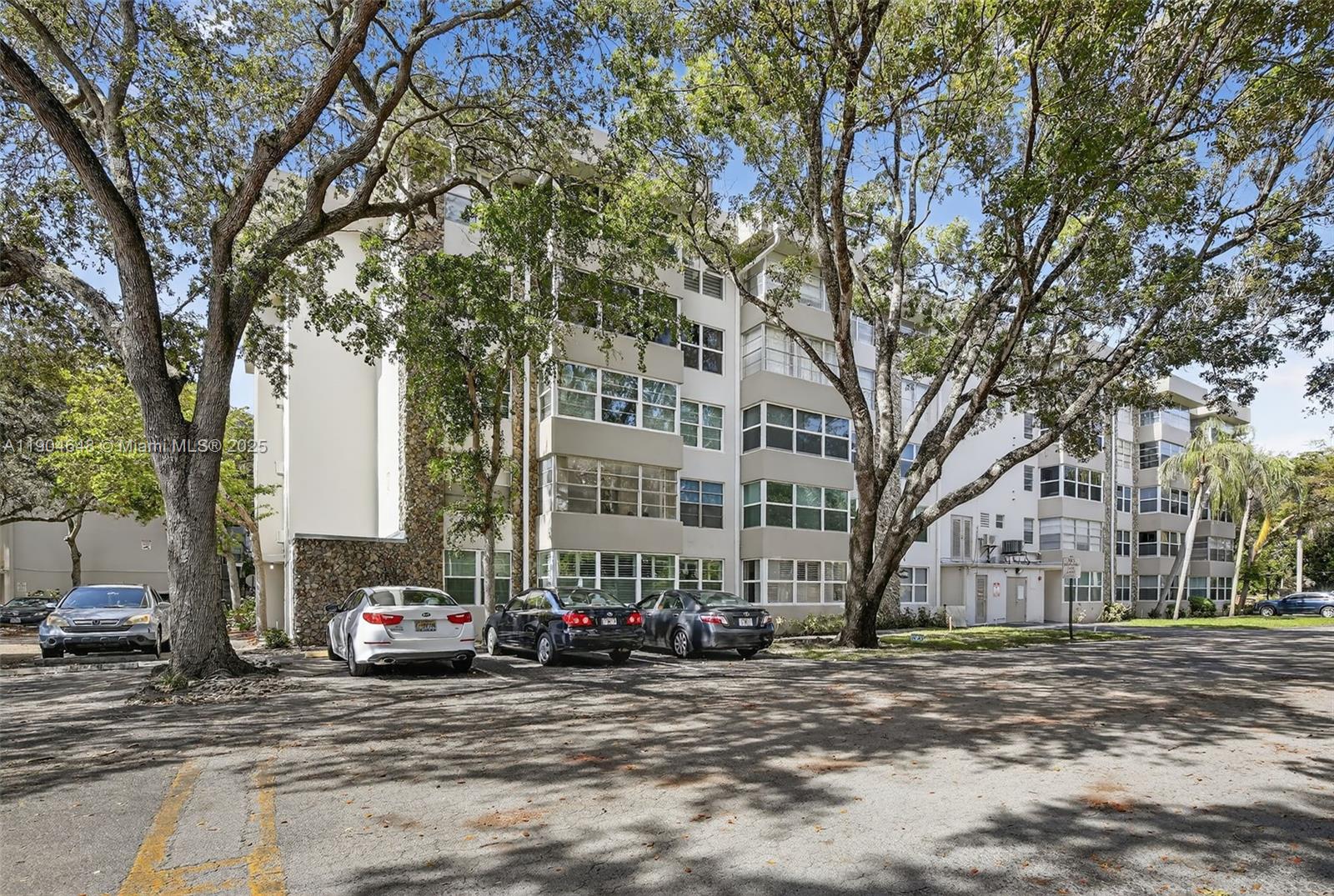 6500 Cypress Rd #410 Plantation, FL 33317