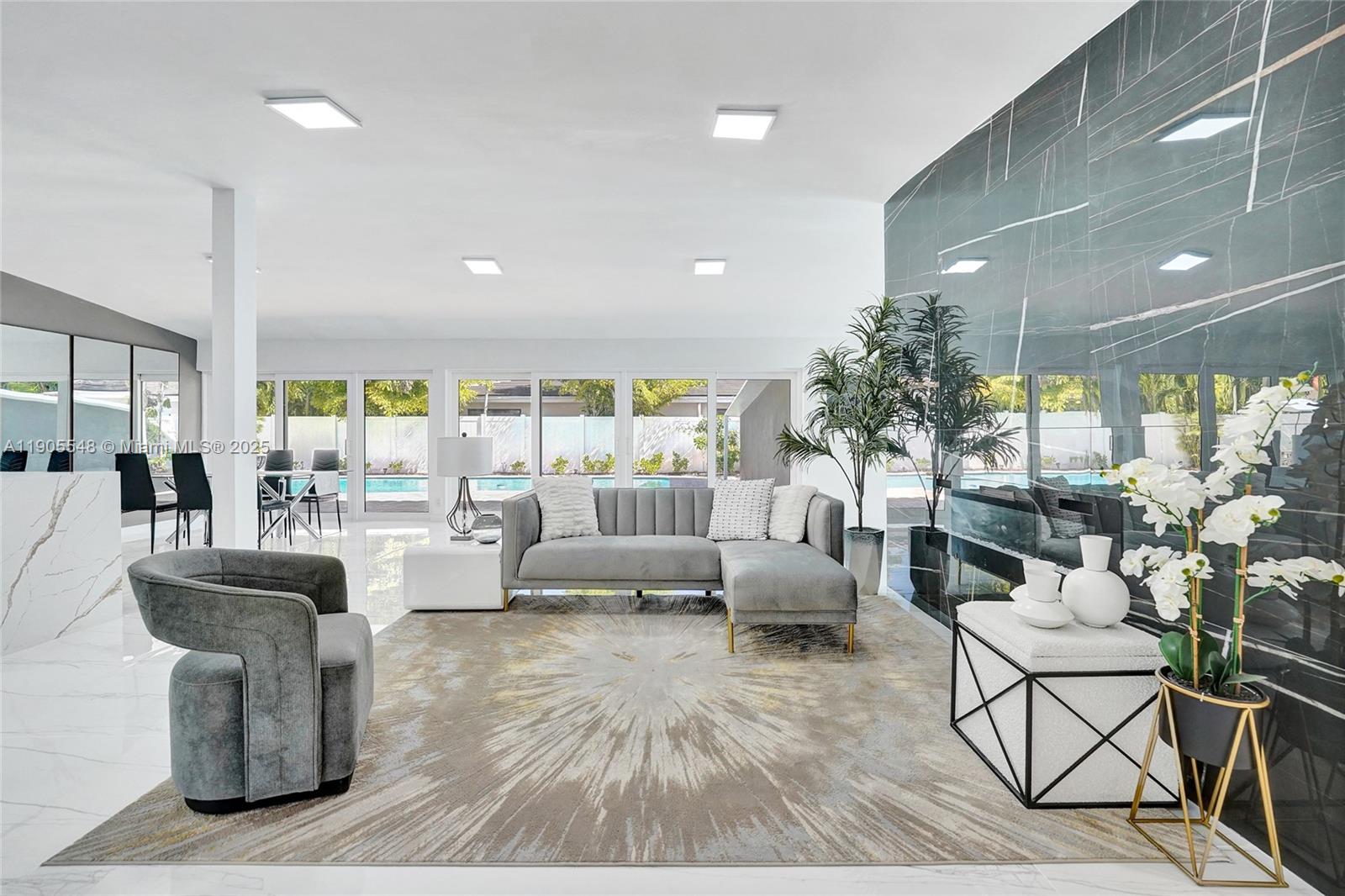 2201 SE 19th St Fort Lauderdale, FL 33316