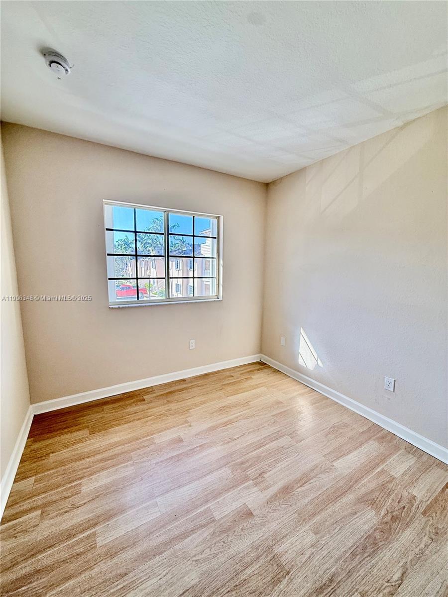 2665 NE 4th St #201 Homestead, FL 33033