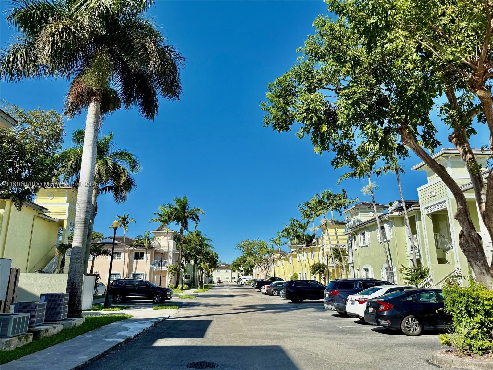 2665 NE 4th St #201 Homestead, FL 33033