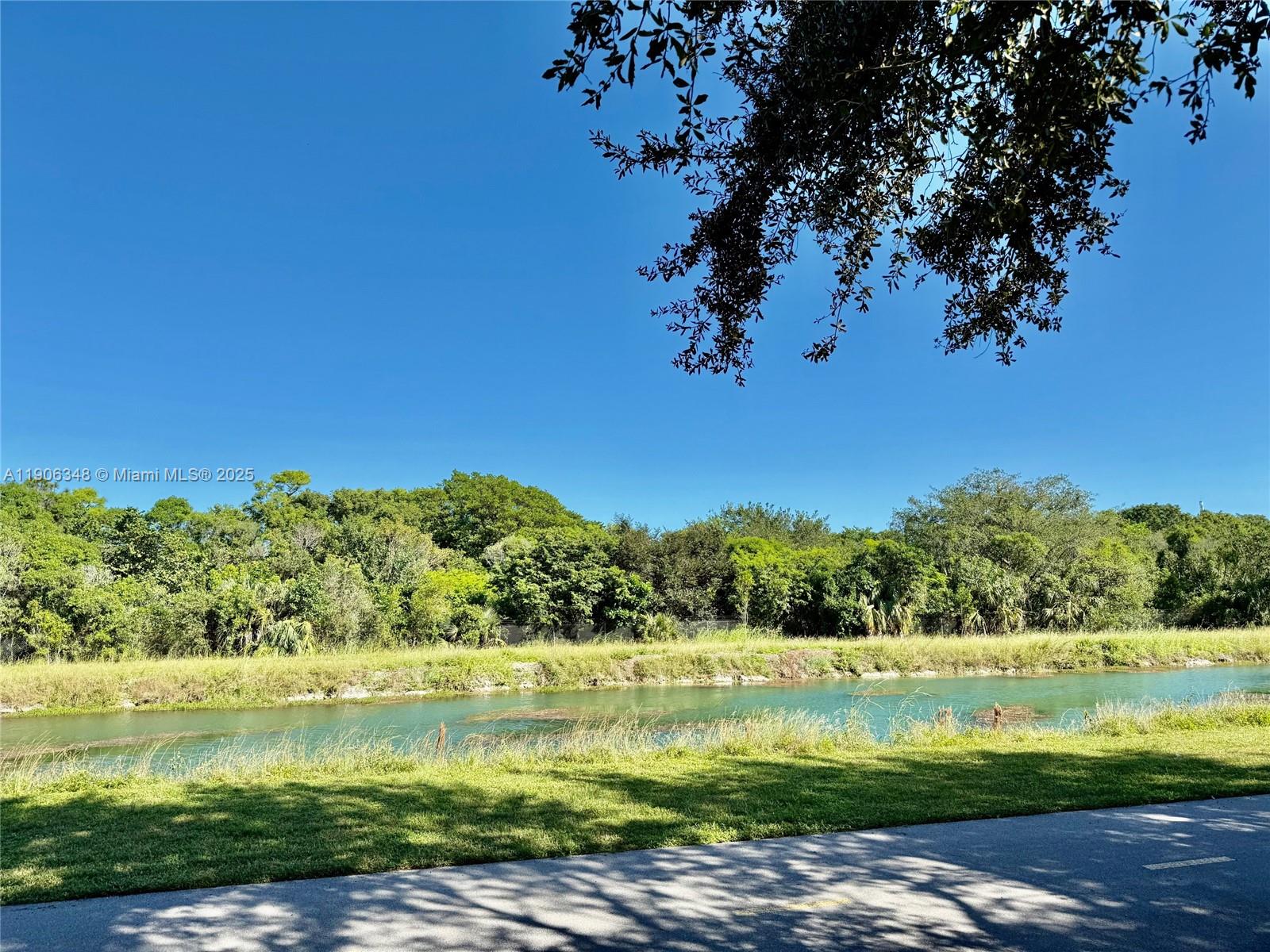 2665 NE 4th St #201 Homestead, FL 33033