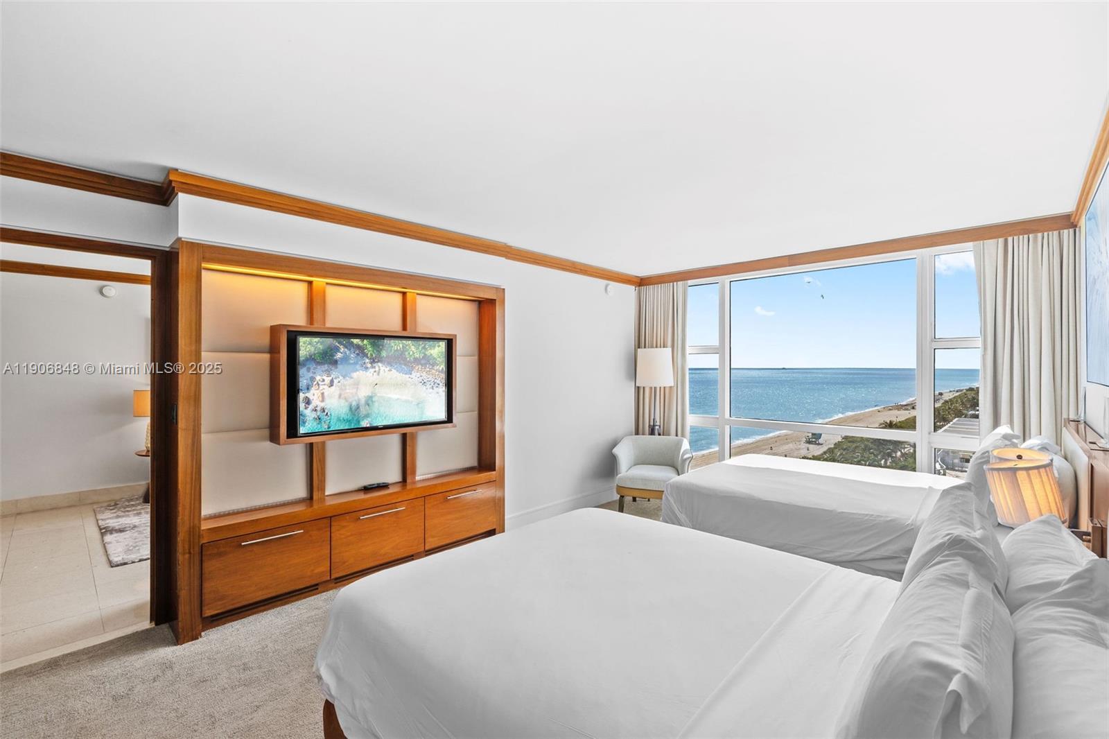 image Carillon Condo7