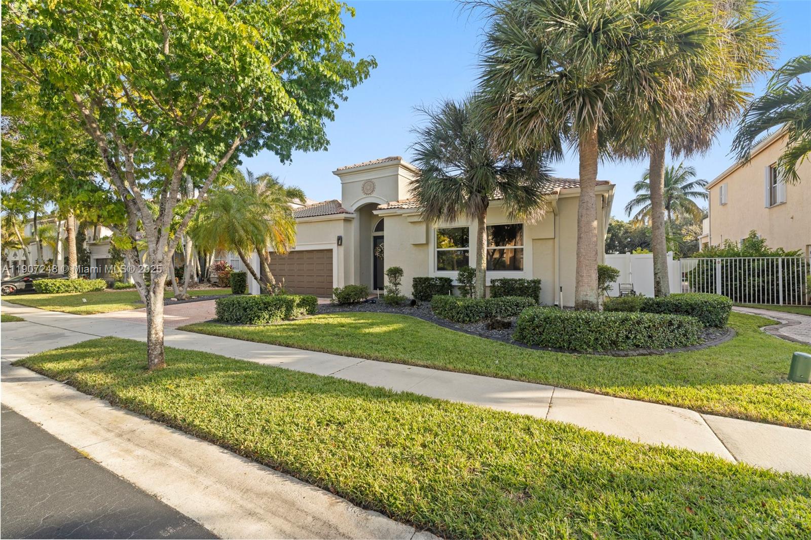 16748 SW 16th St Pembroke Pines, FL 33027