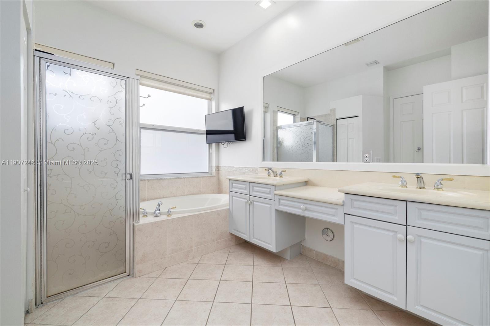 16748 SW 16th St Pembroke Pines, FL 33027