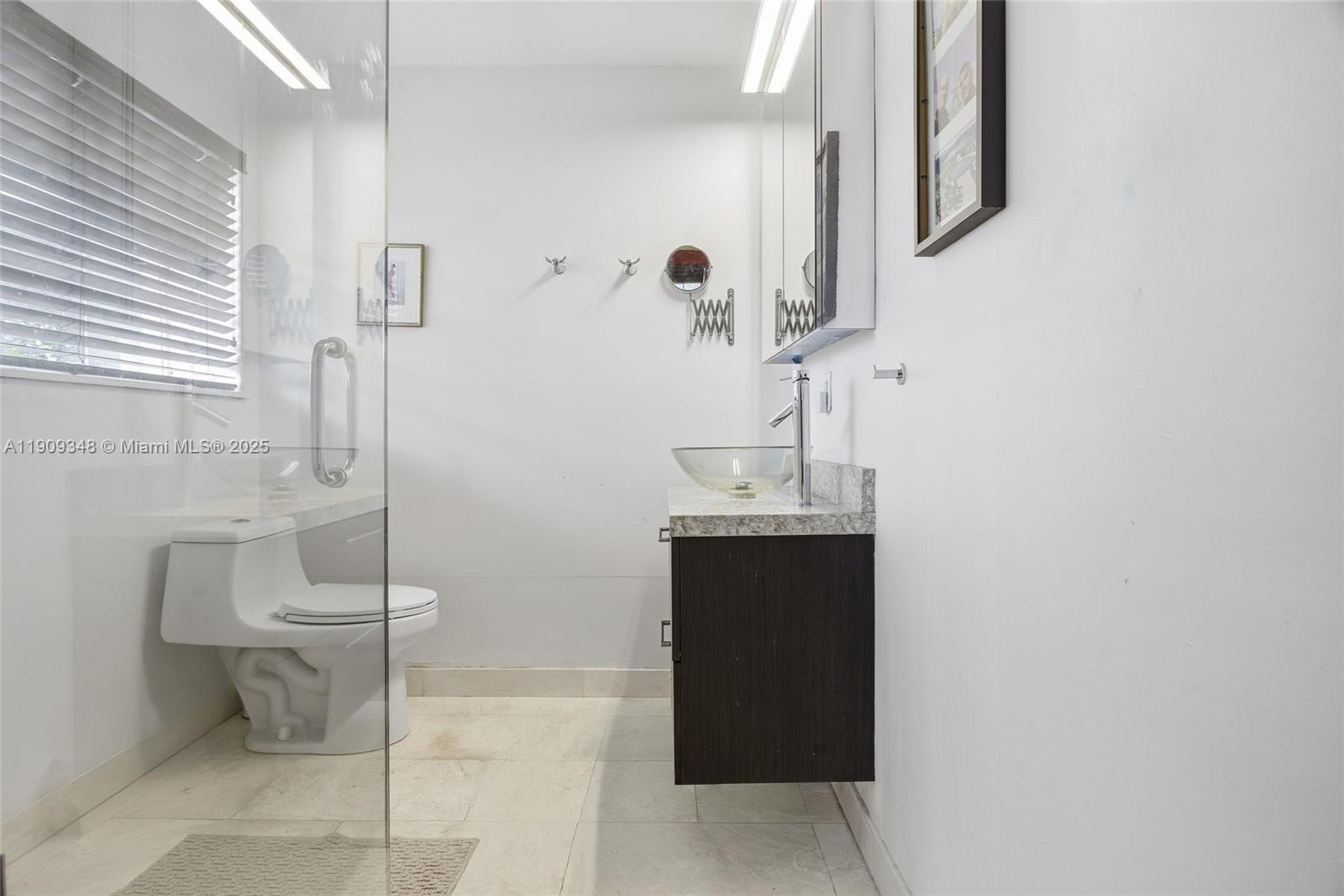 349 NW 46th St Miami, FL 33127