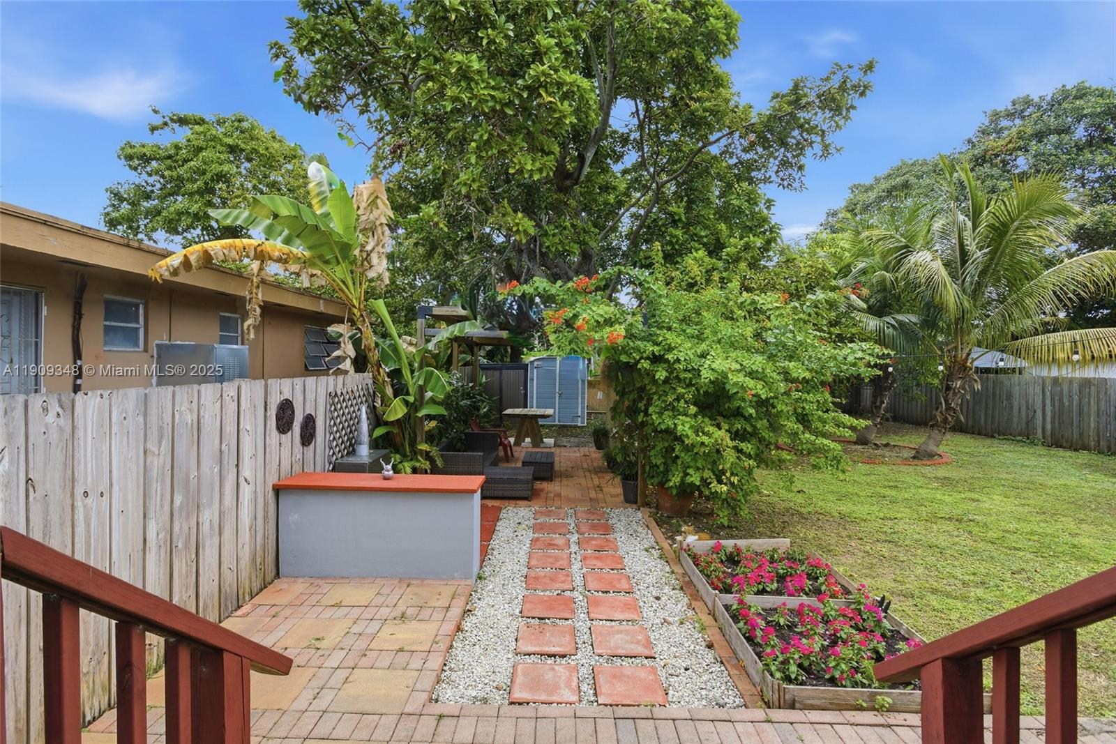 349 NW 46th St Miami, FL 33127