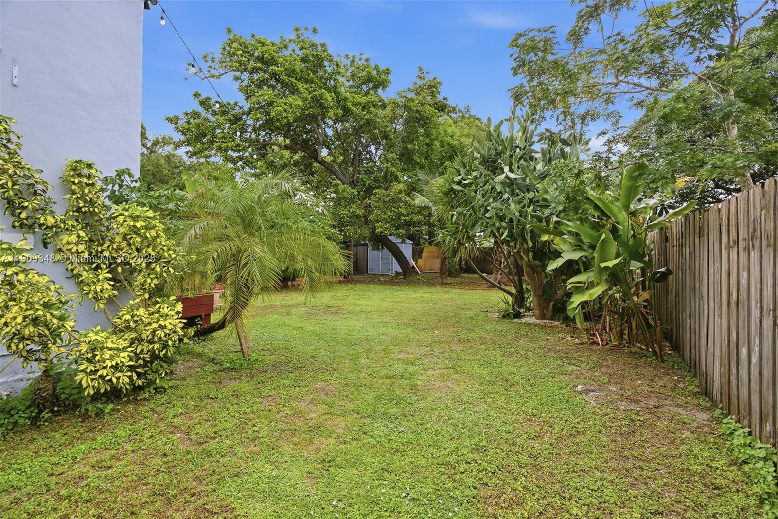 349 NW 46th St Miami, FL 33127