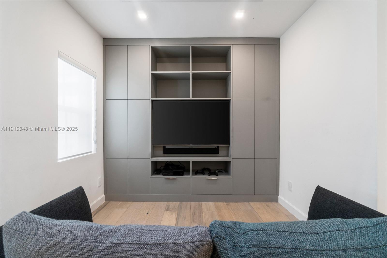 19941 NE 36th Pl Aventura, FL 33180