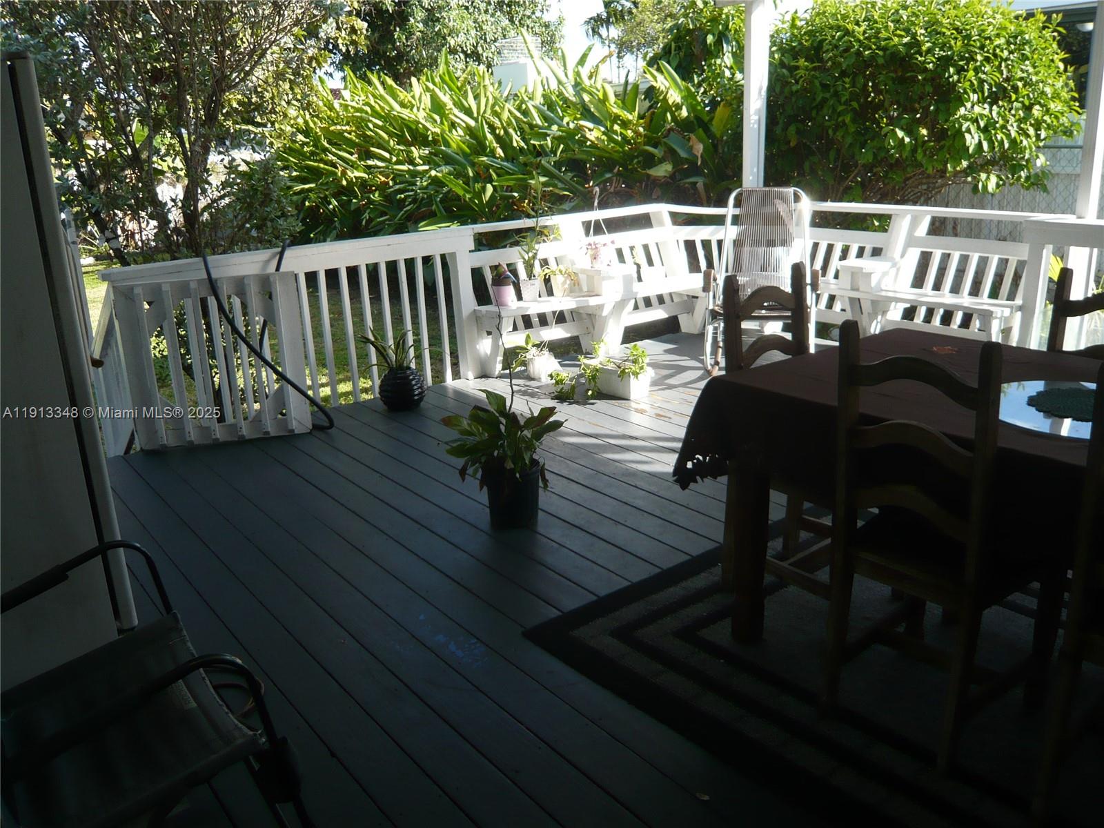 55 SW 62nd Ct Miami, FL 33144