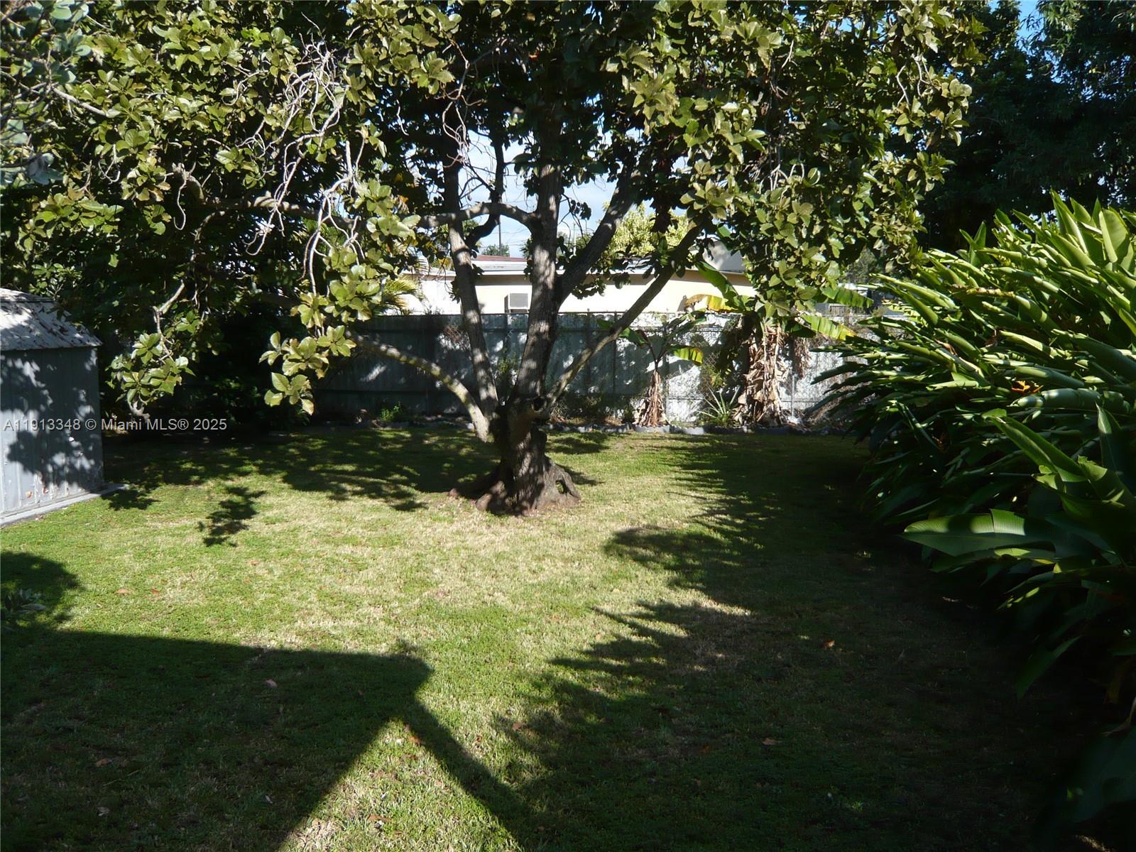 55 SW 62nd Ct Miami, FL 33144