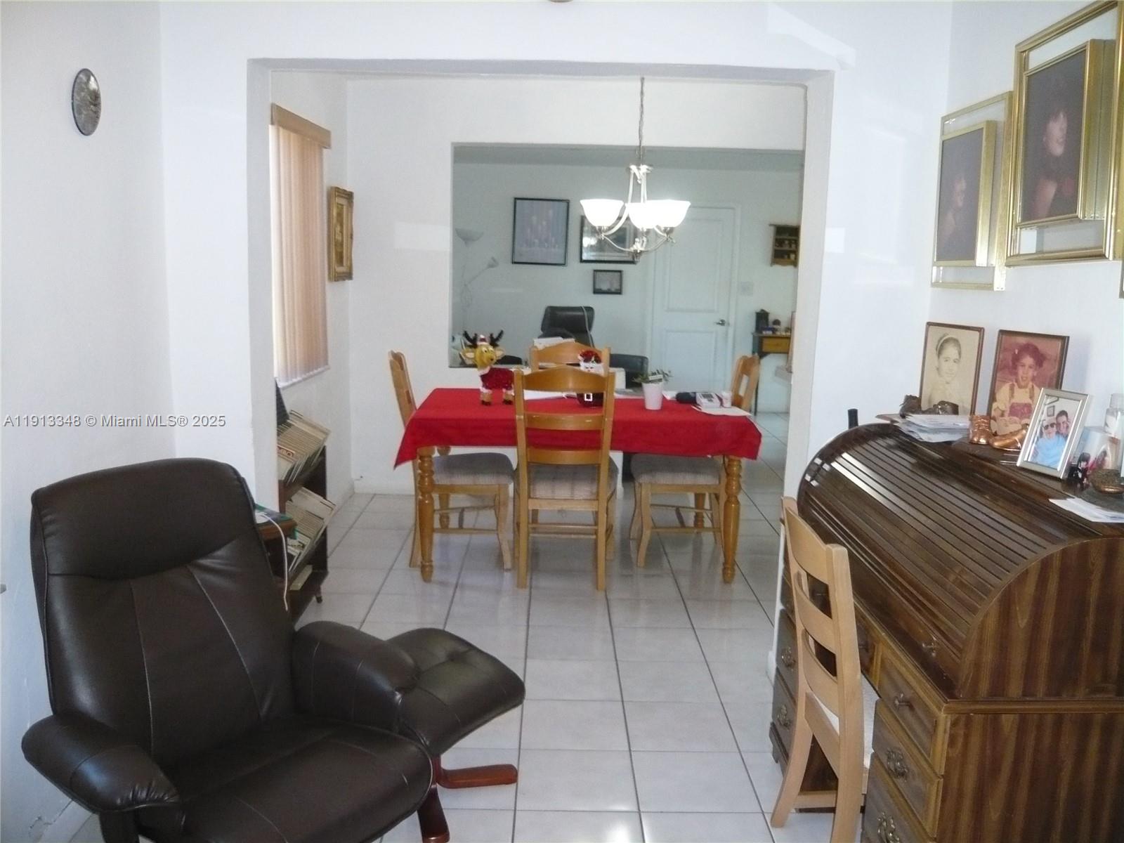 55 SW 62nd Ct Miami, FL 33144