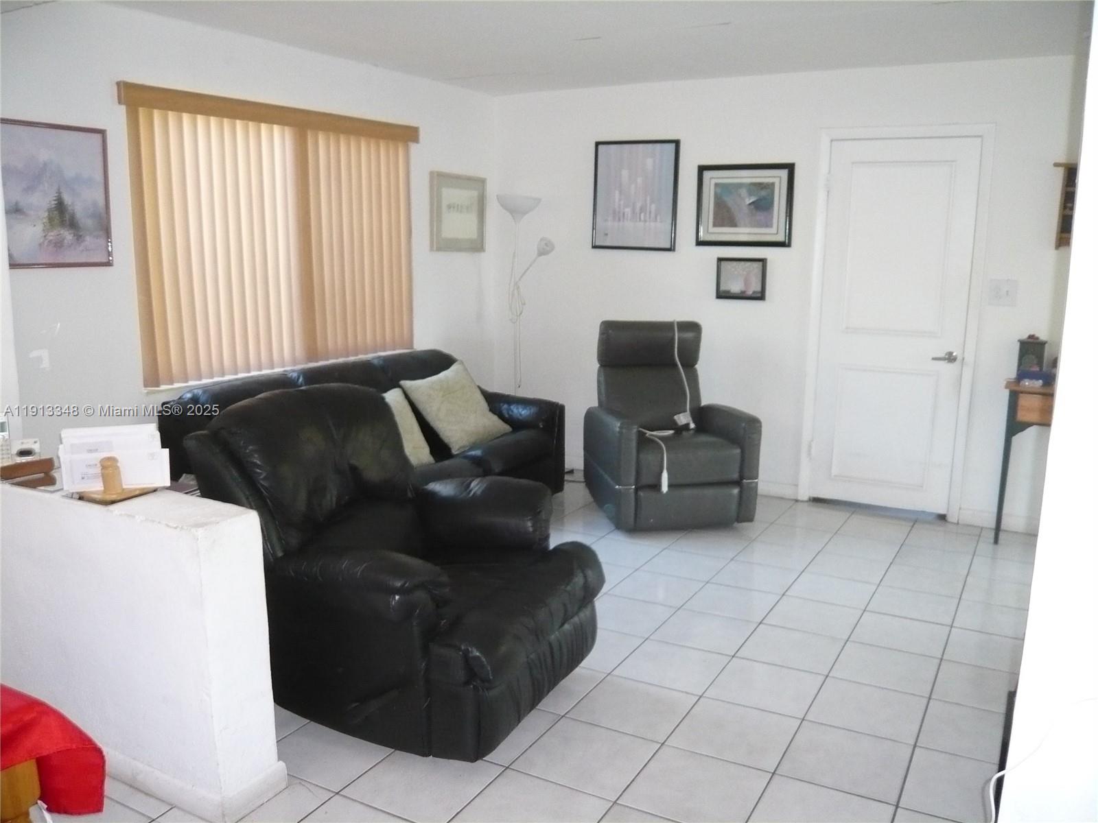 55 SW 62nd Ct Miami, FL 33144