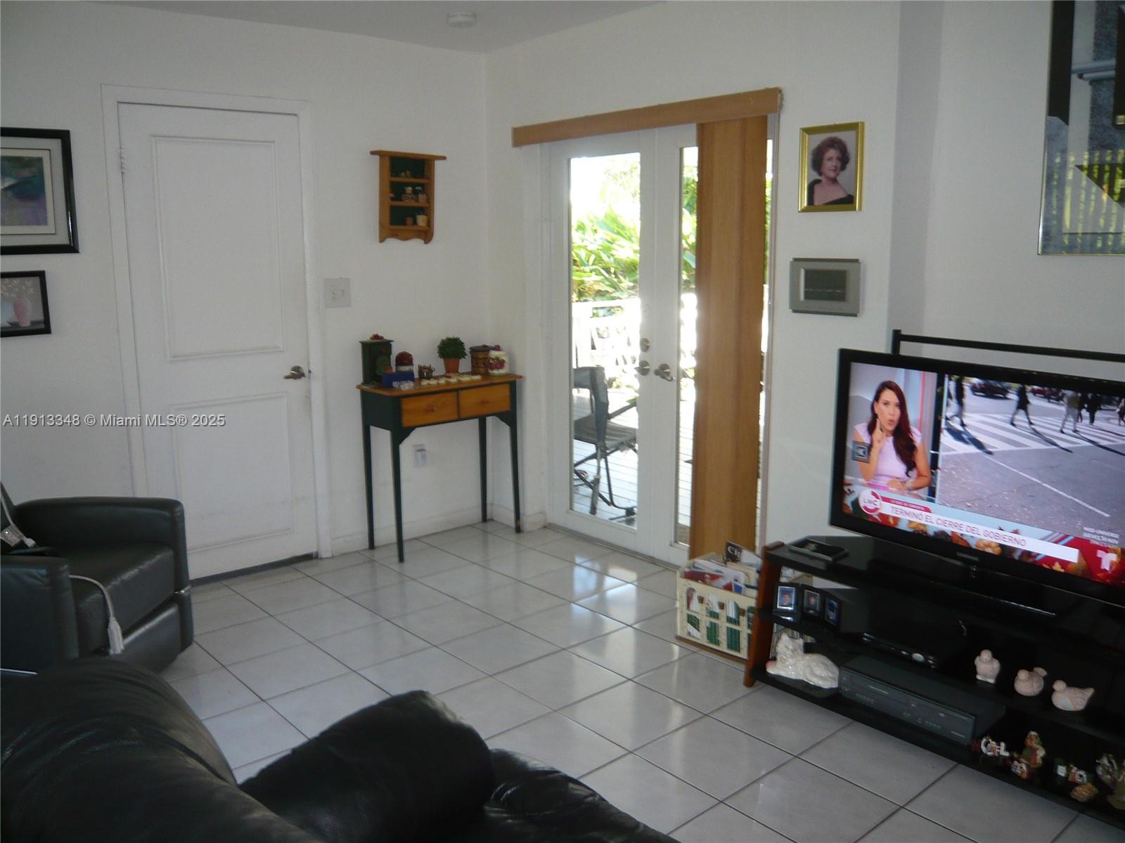 55 SW 62nd Ct Miami, FL 33144