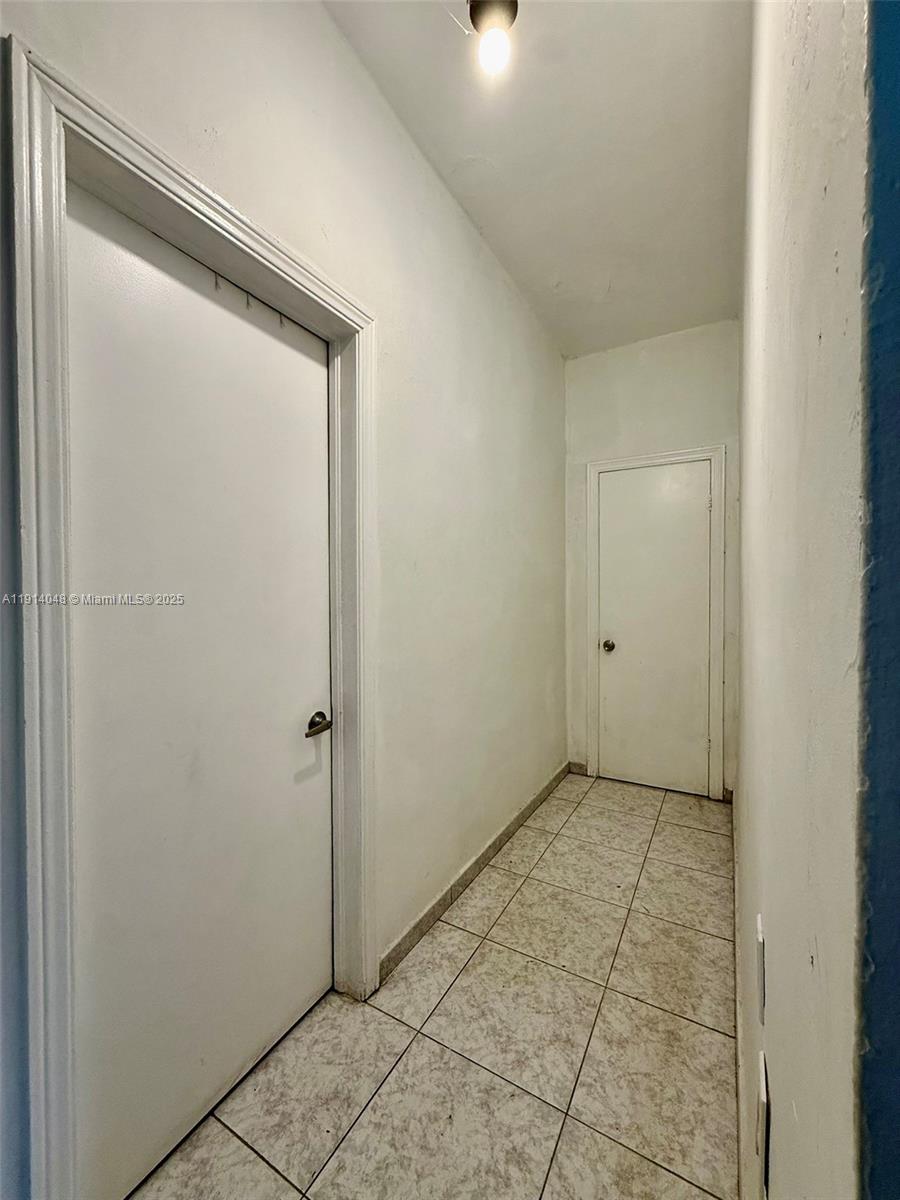 3000 NW 5th St Miami, FL 33125