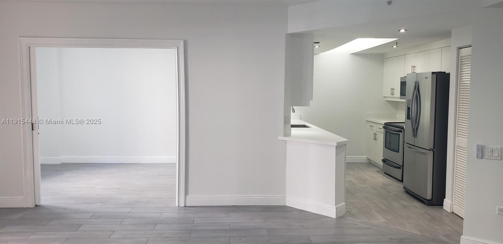 701 Brickell Key Blvd #607