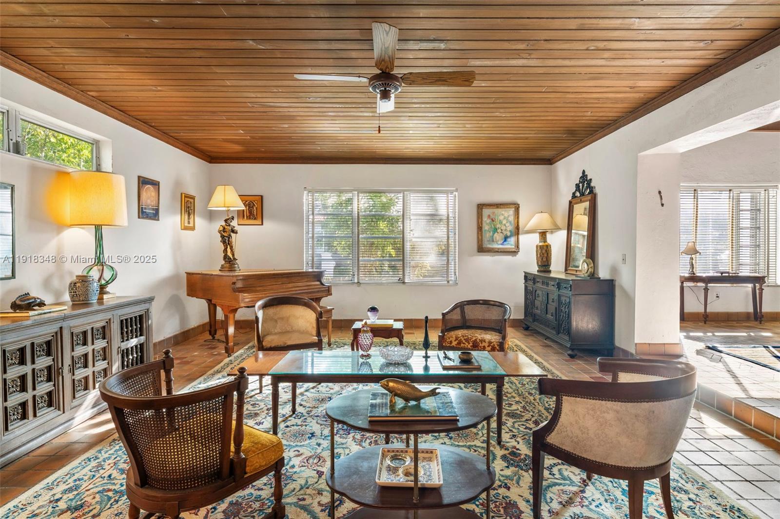 3586 Flamingo Dr Miami Beach, FL 33140