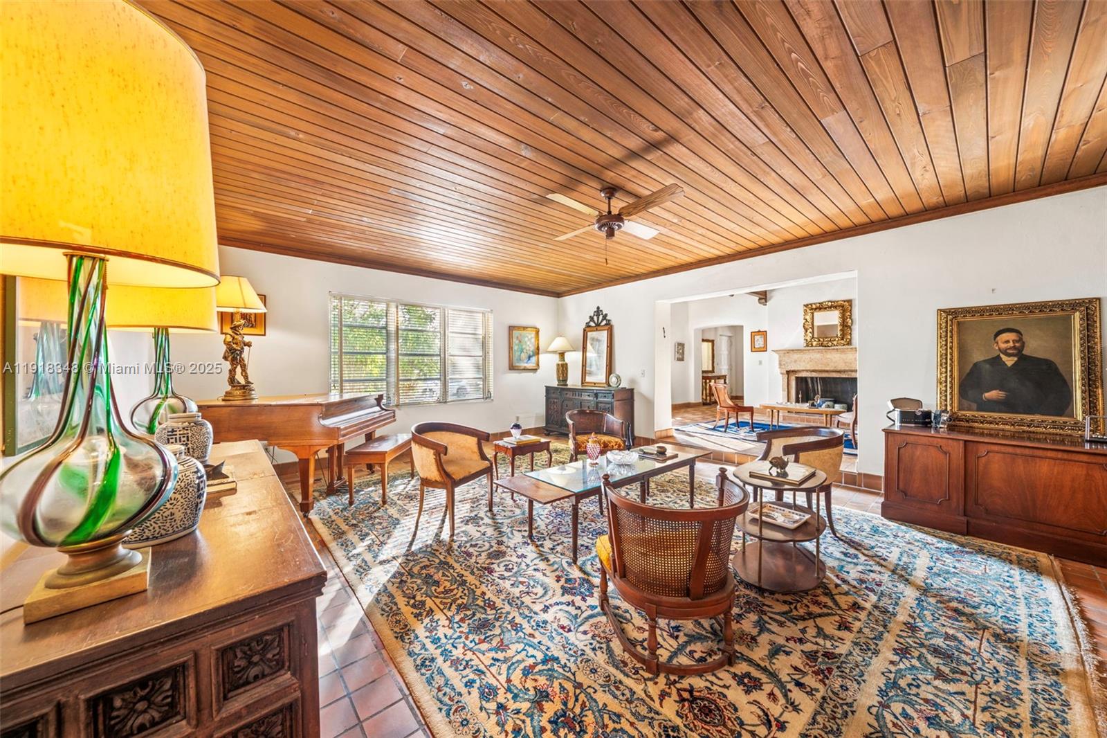 3586 Flamingo Dr Miami Beach, FL 33140