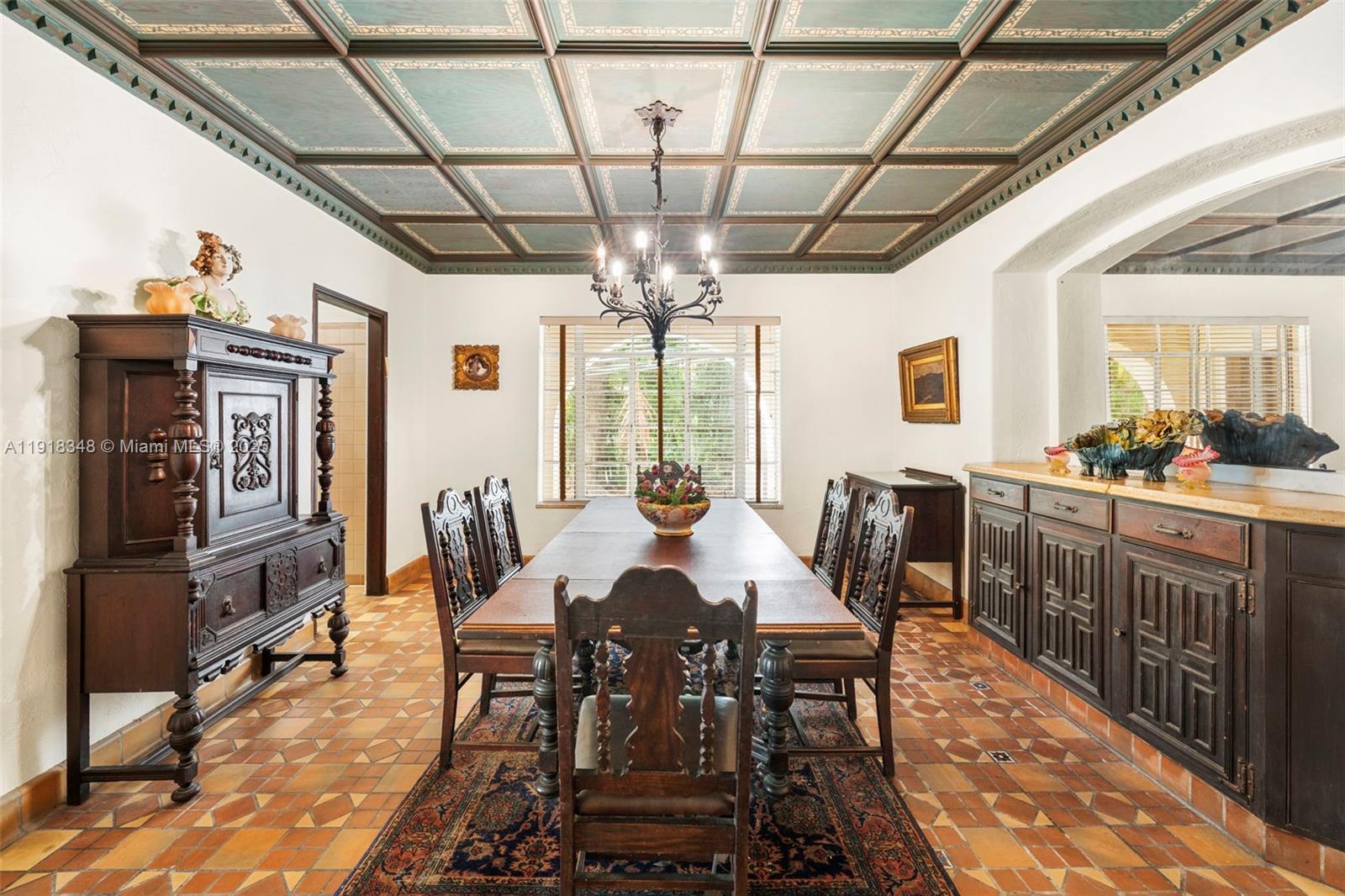 3586 Flamingo Dr Miami Beach, FL 33140