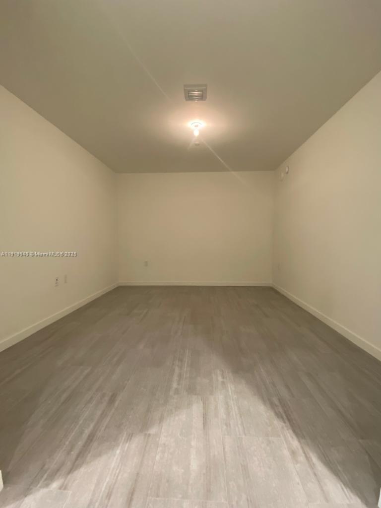 1000 Brickell Plz #3207 Miami, FL 33131