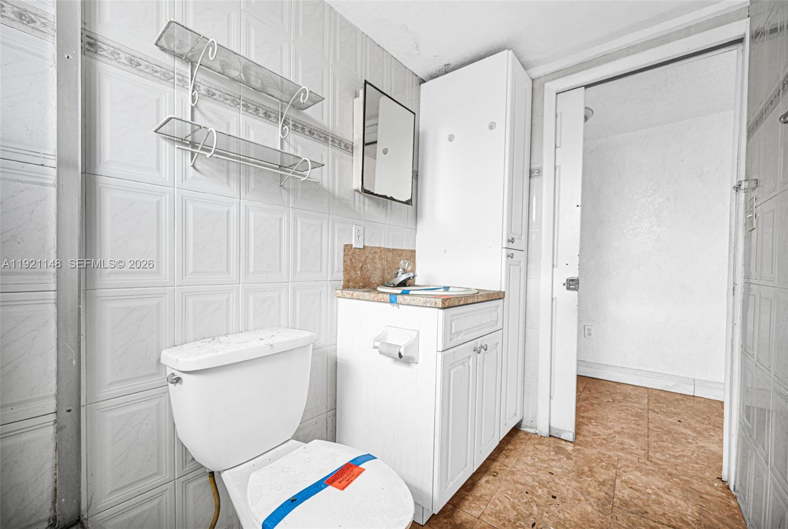 2614 W 8th Ct Hialeah, FL 33010