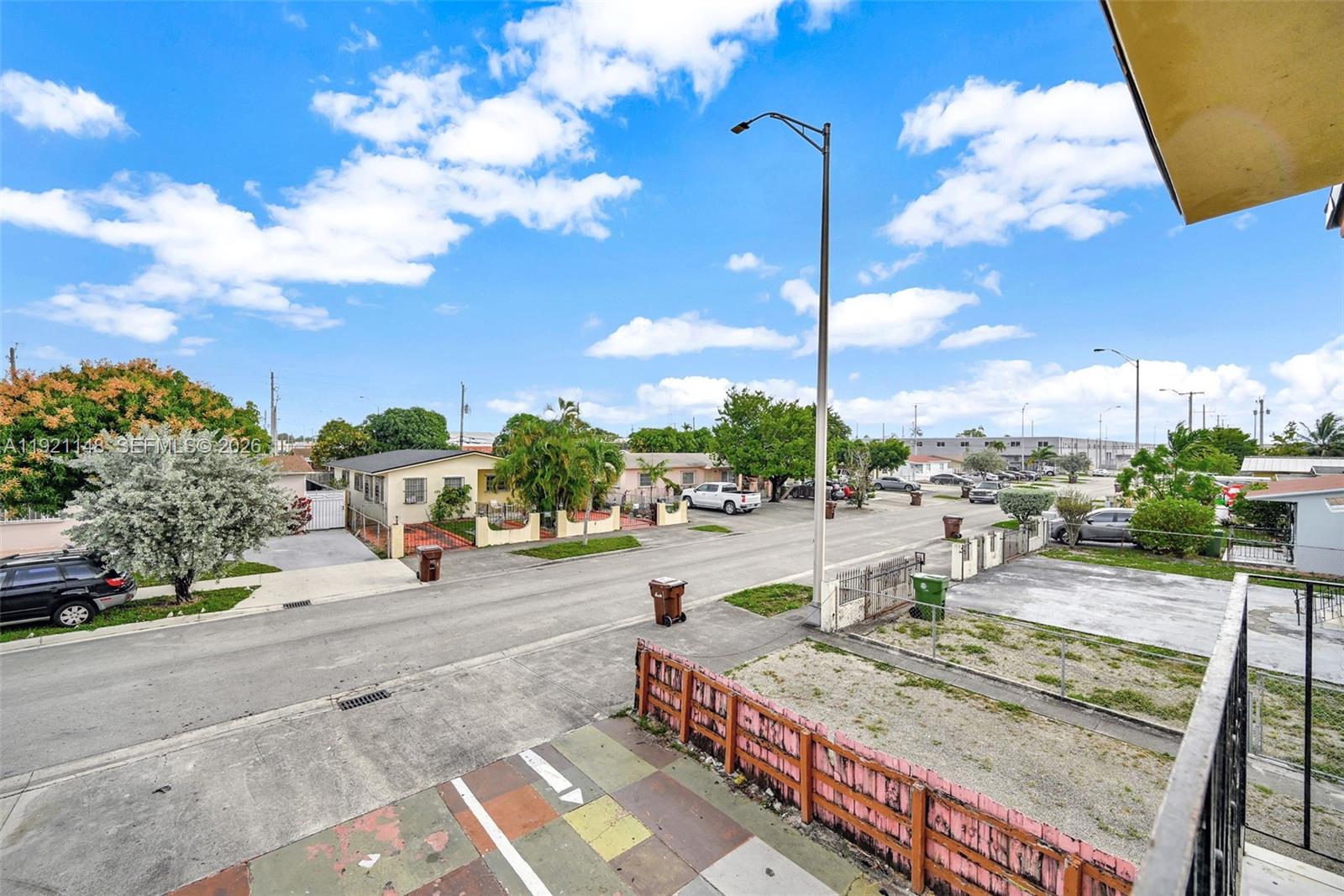 2614 W 8th Ct Hialeah, FL 33010