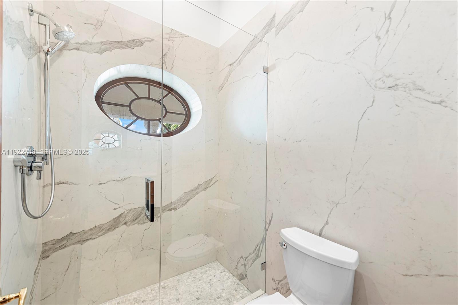 432 S Hibiscus Dr Miami Beach, FL 33139