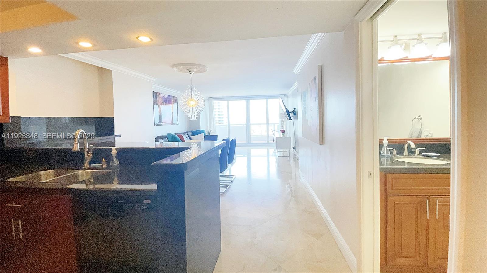 1717 N Bayshore Dr #D-3937 Miami, FL 33132