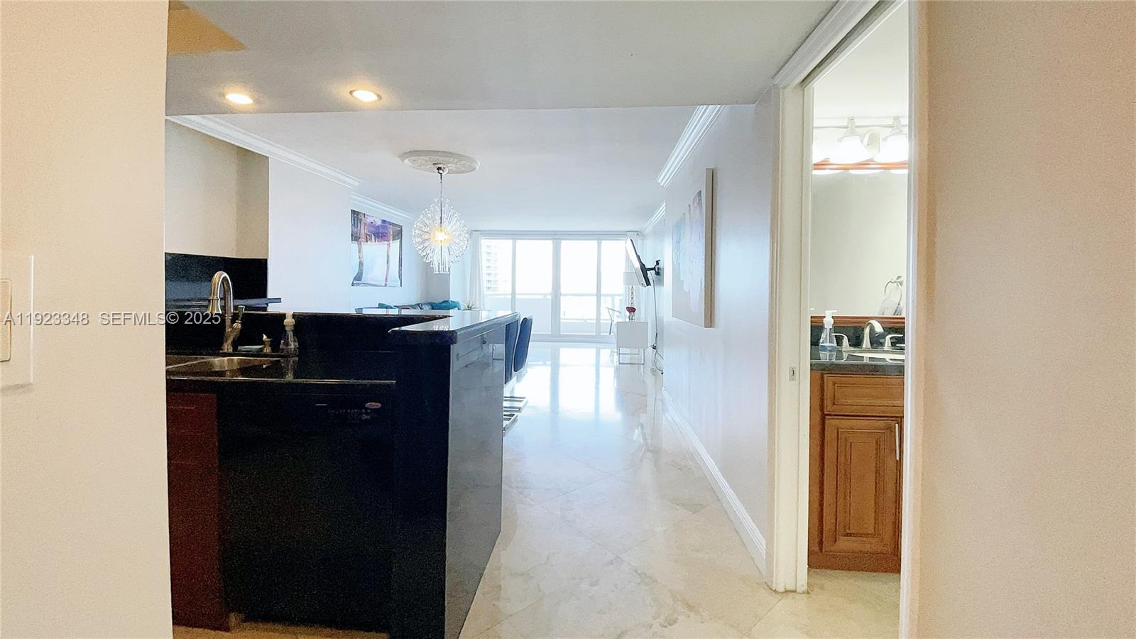 1717 N Bayshore Dr #D-3937 Miami, FL 33132